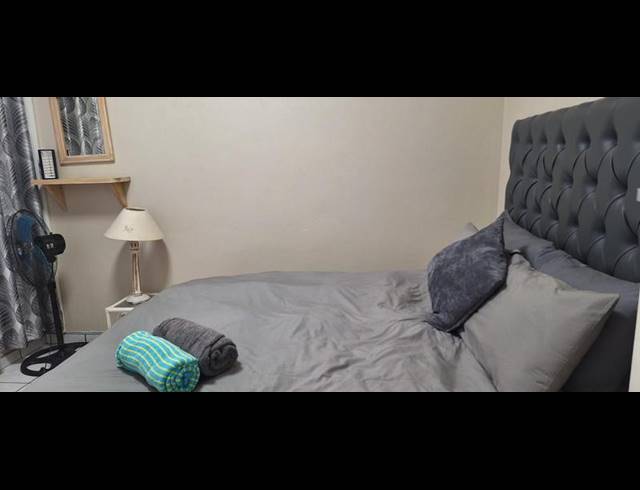 2 BEDROOM PROPERTY TO RENT IN FREELAND PARK